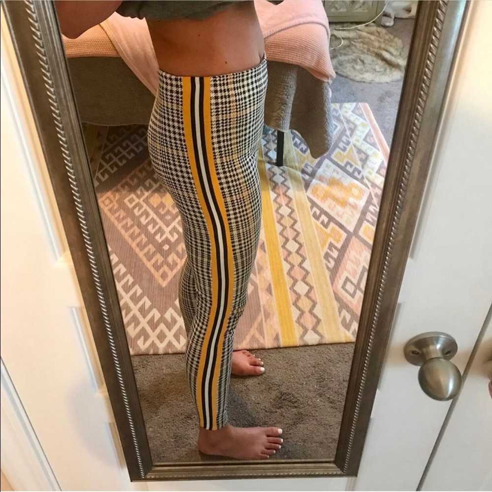 NWT PrettyLittleThing plaid leggings